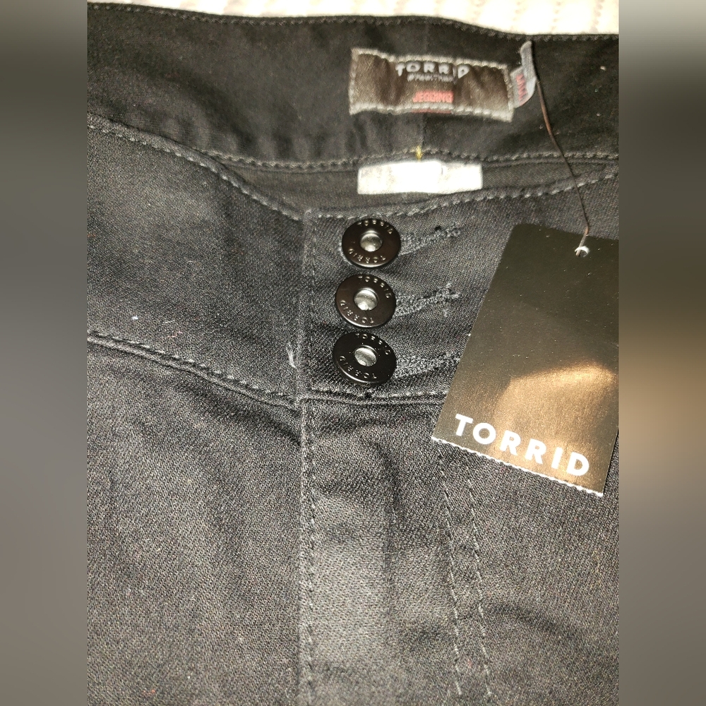 Torrid NWT size 22XT jeans